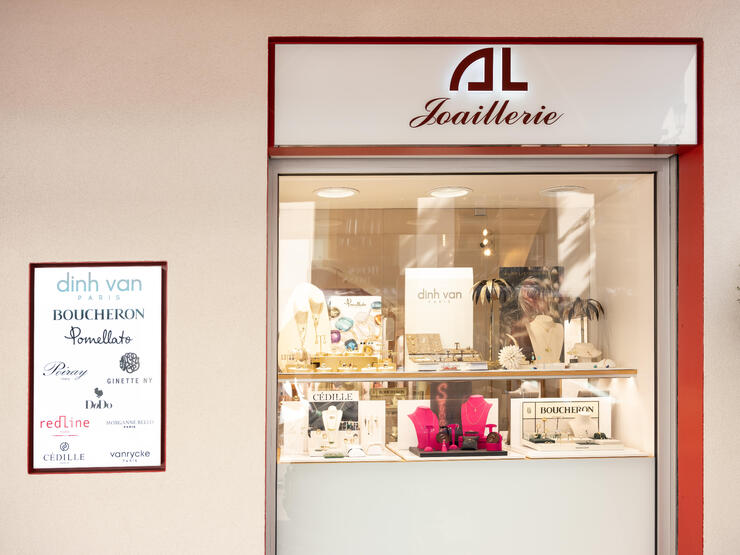 DevanturearsèneLupin_Boutique